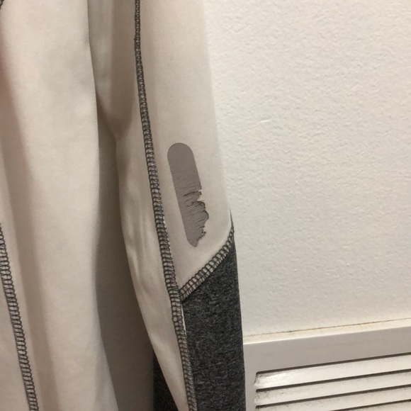 Barely used buckle athletic zip up jacket! - Picture 3 of 4